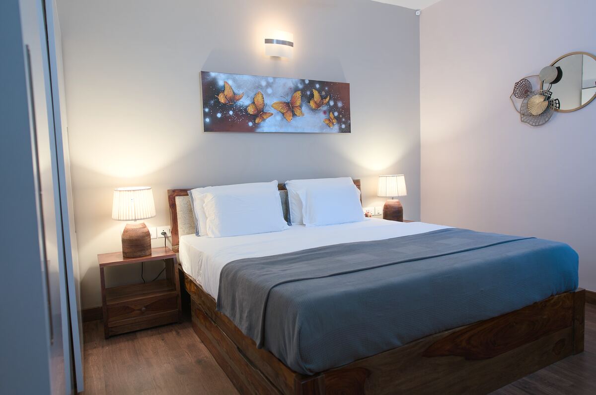 The guest bedroom, photographed as it is